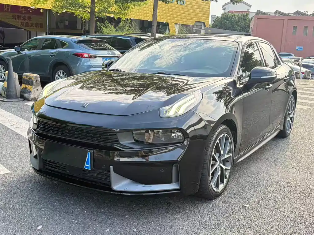 2019 Lynk & Co 03 - zdjęcie 1 z 13