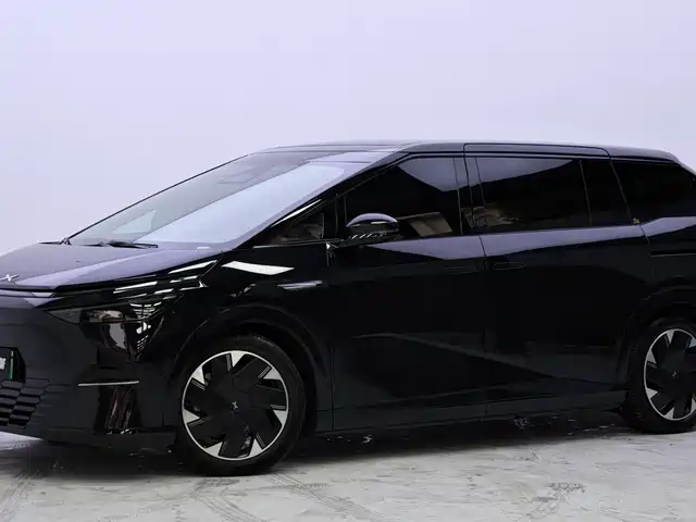 2024 Xpeng X9