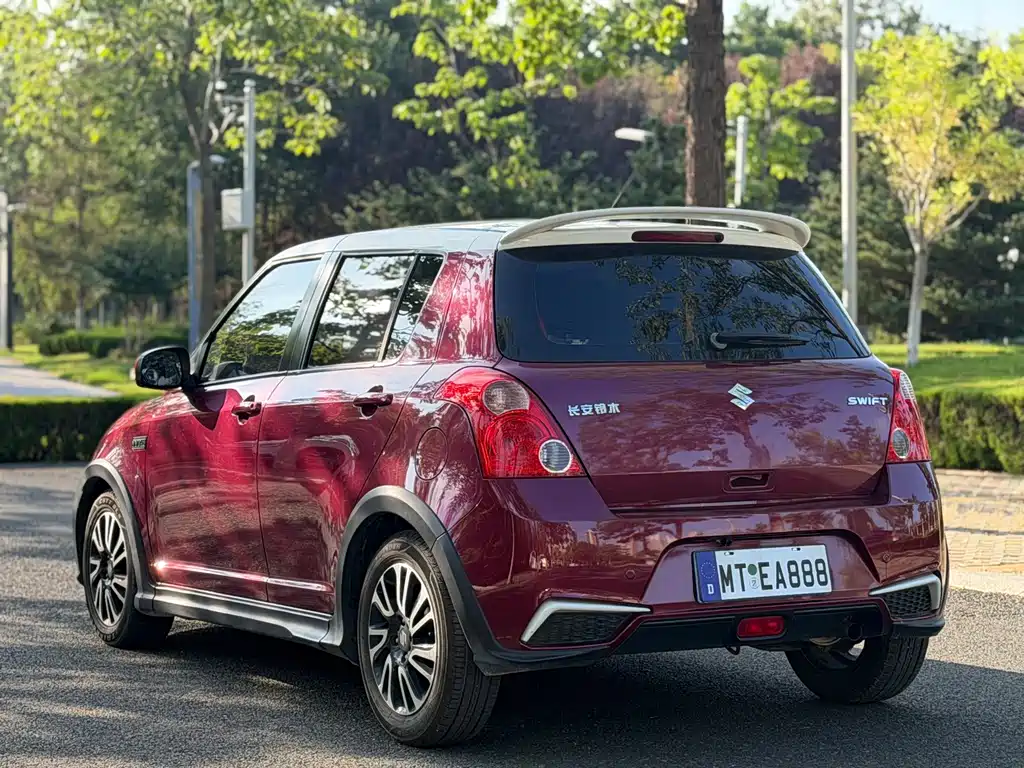Suzuki Swift — миниатюра 4