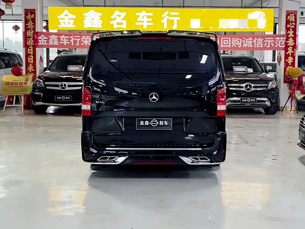 Mercedes-Benz Vito 2024 2.0T Elite 7 мест