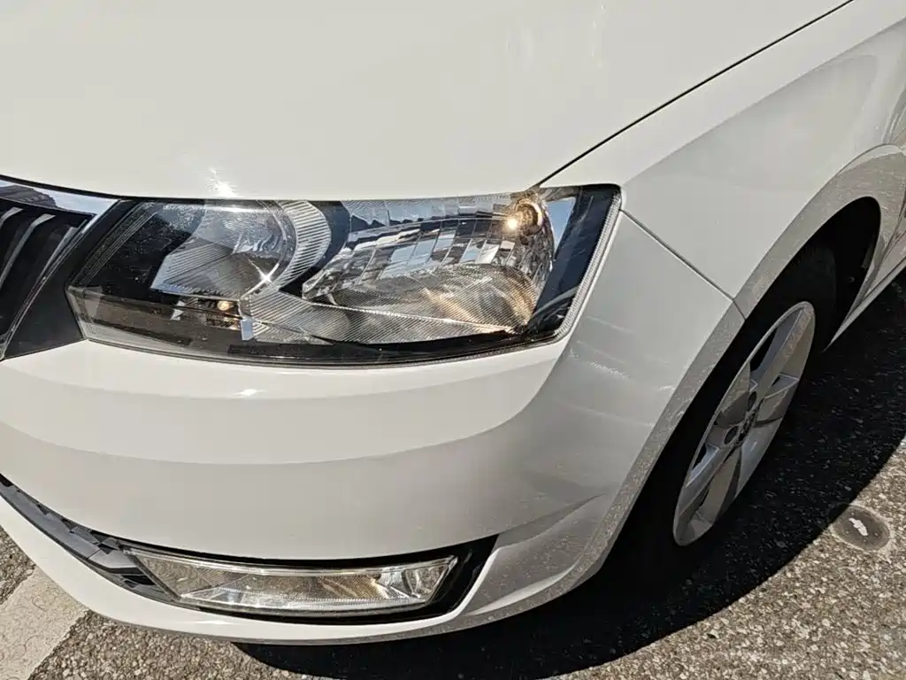 Skoda Rapid — миниатюра 24