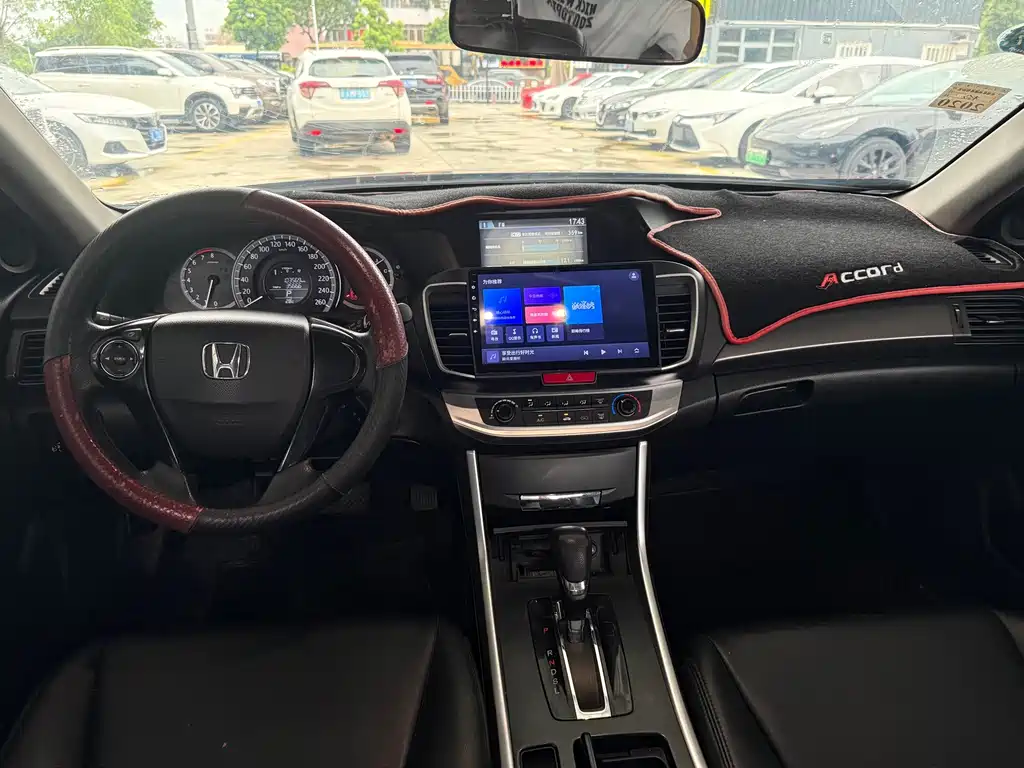Honda Accord — миниатюра 6
