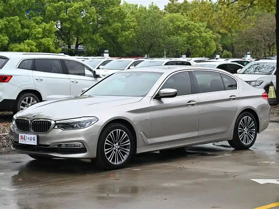 BMW 5 series id 4599773 из Китая 23