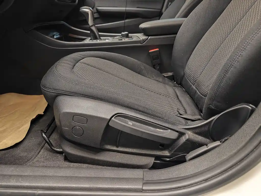 BMW 1 Series — миниатюра 10