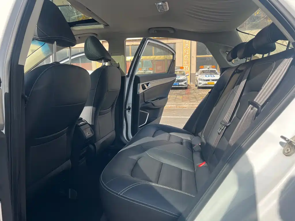 GEELY AUTOMOBILE EMGRAND GL