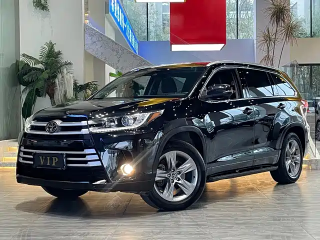 TOYOTA HIGHLANDER