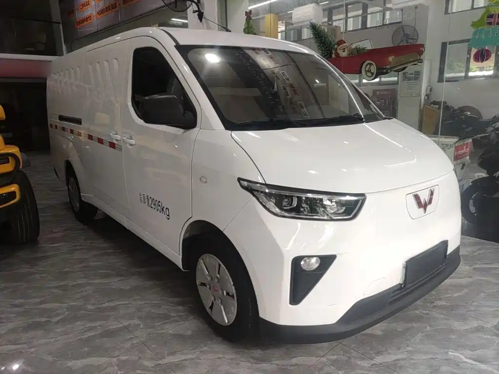 Wuling Yangguang — миниатюра 4