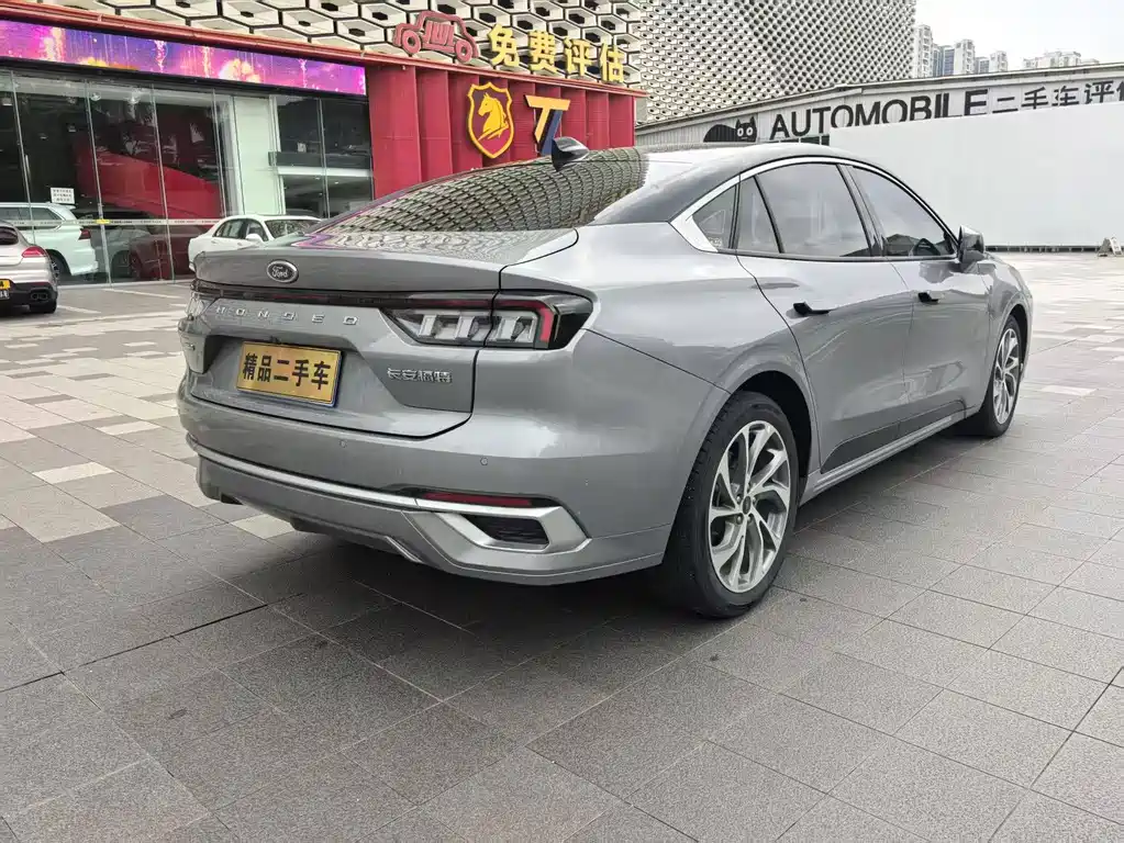 Ford Mondeo — миниатюра 15