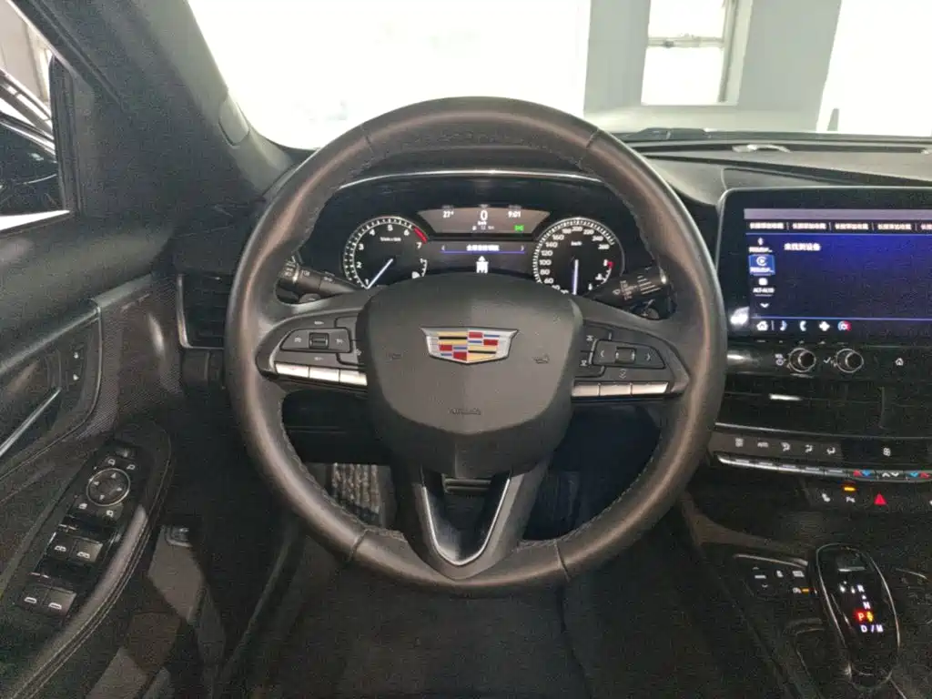 Cadillac CT5 — миниатюра 11