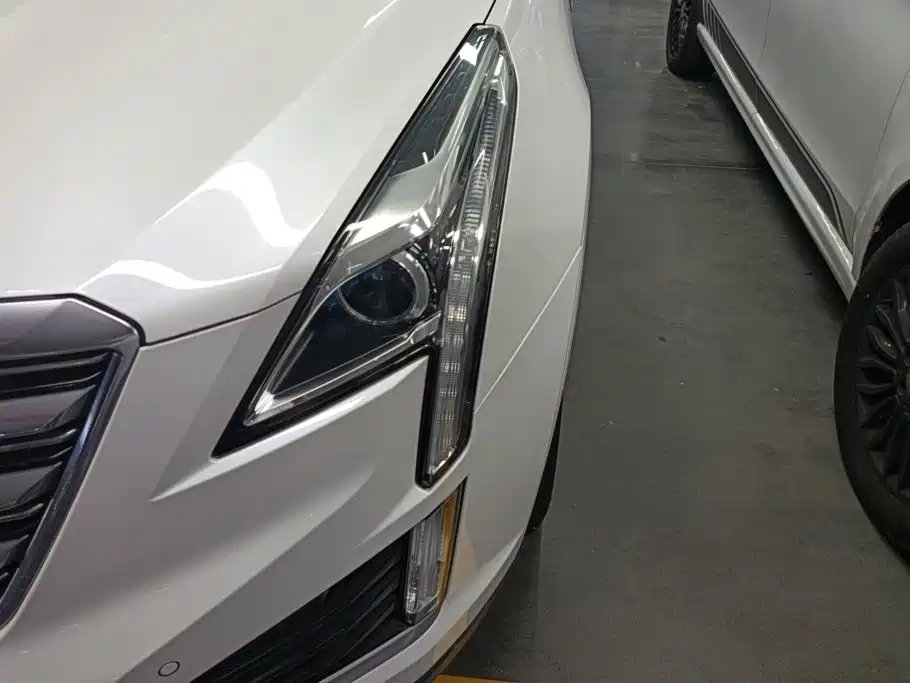 Cadillac XT5 — миниатюра 5