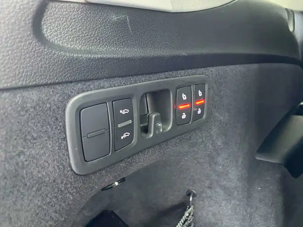 Audi Q7 — миниатюра 23