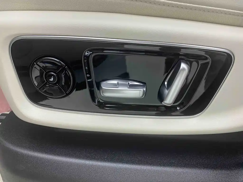 Li Auto Li L9 — миниатюра 35
