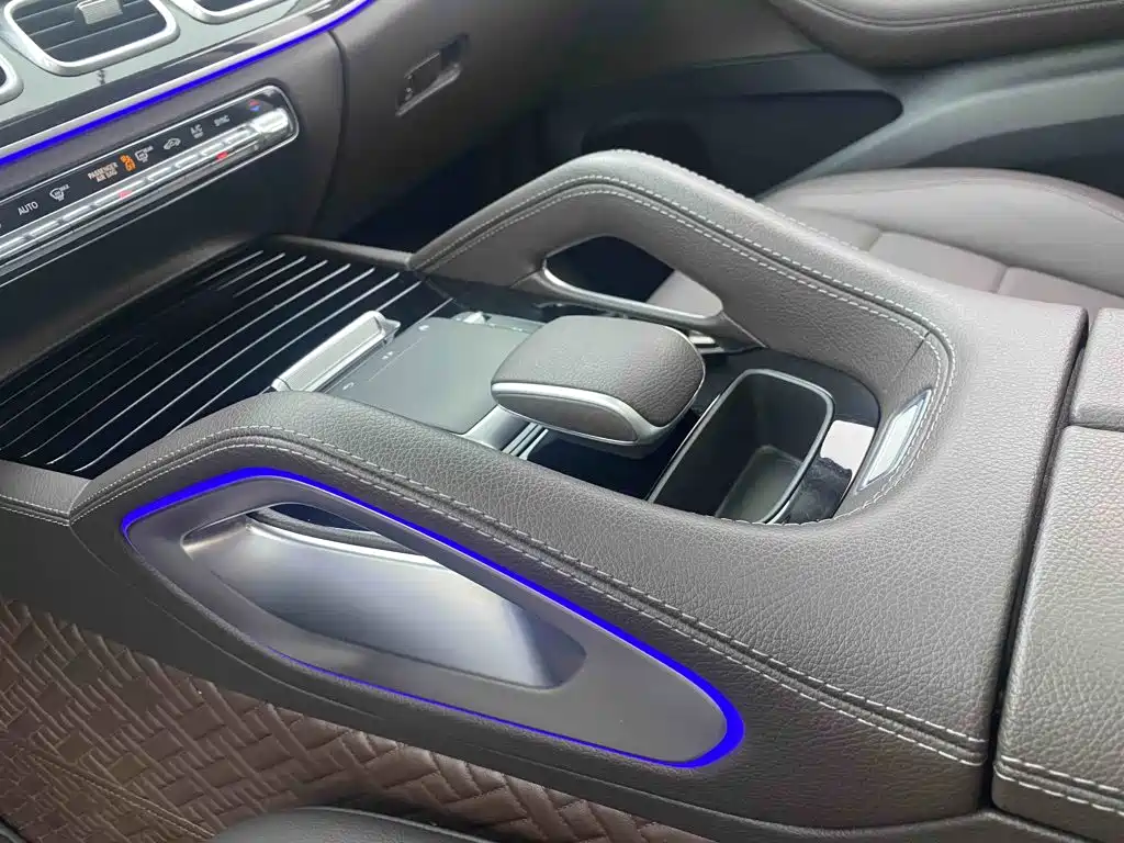 Mercedes-Benz GLE (Import) — миниатюра 24