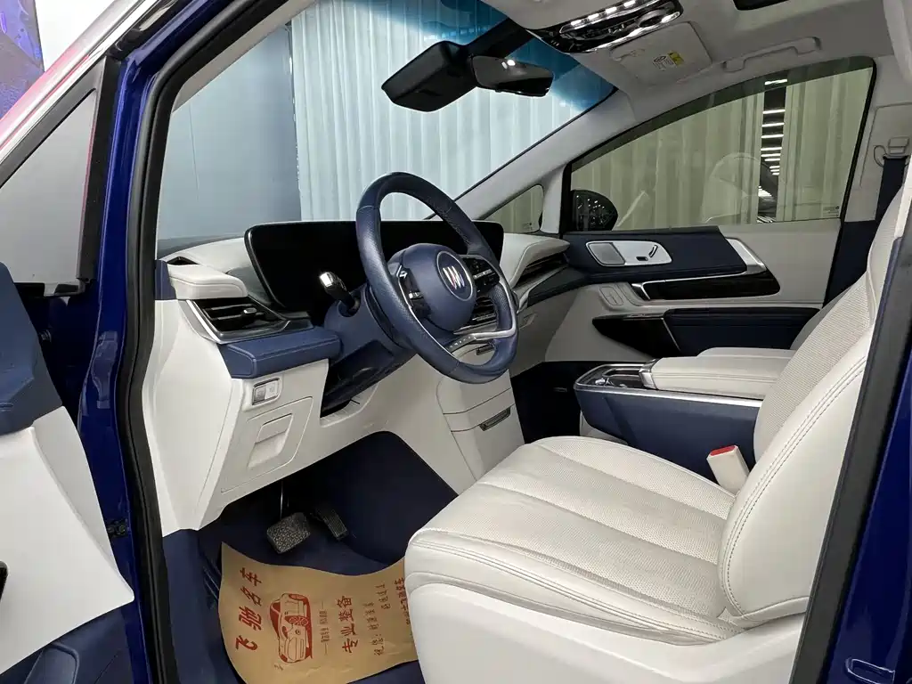 Buick Century 2023 2.0T мест