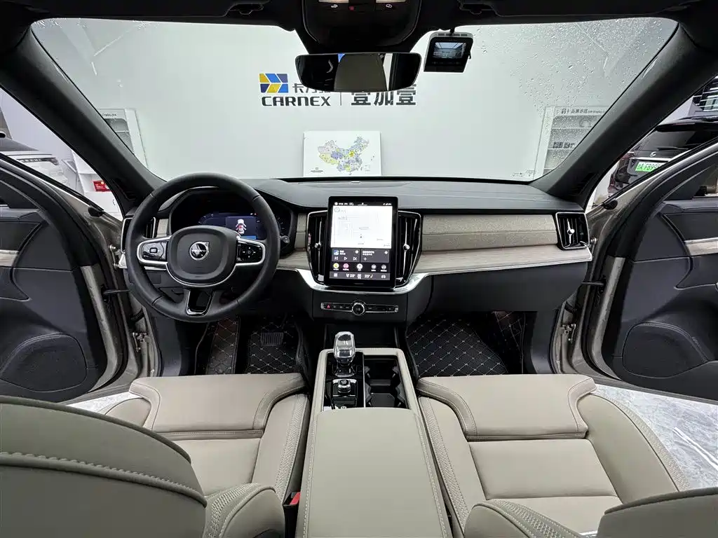 Volvo XC90 2025 B6 Luxury 6 мест