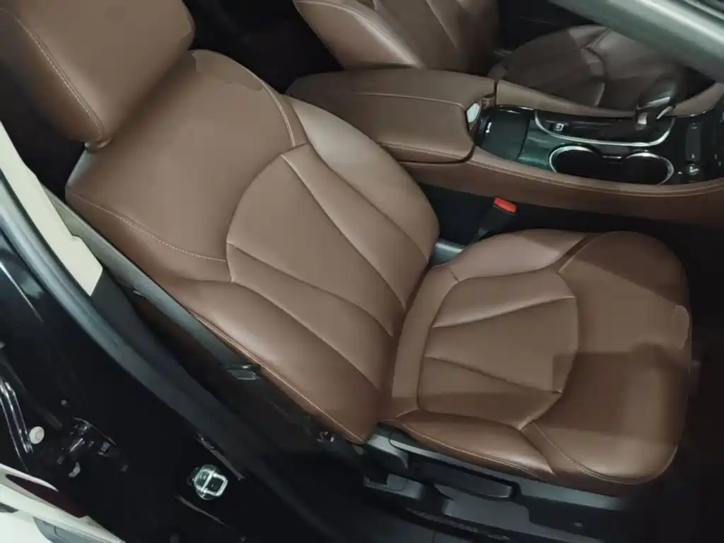 Buick Envision Plus — миниатюра 25