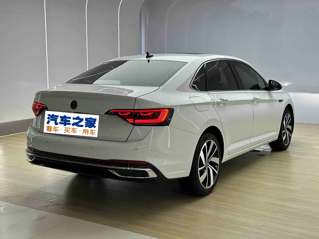 Volkswagen Sagitar — миниатюра 4