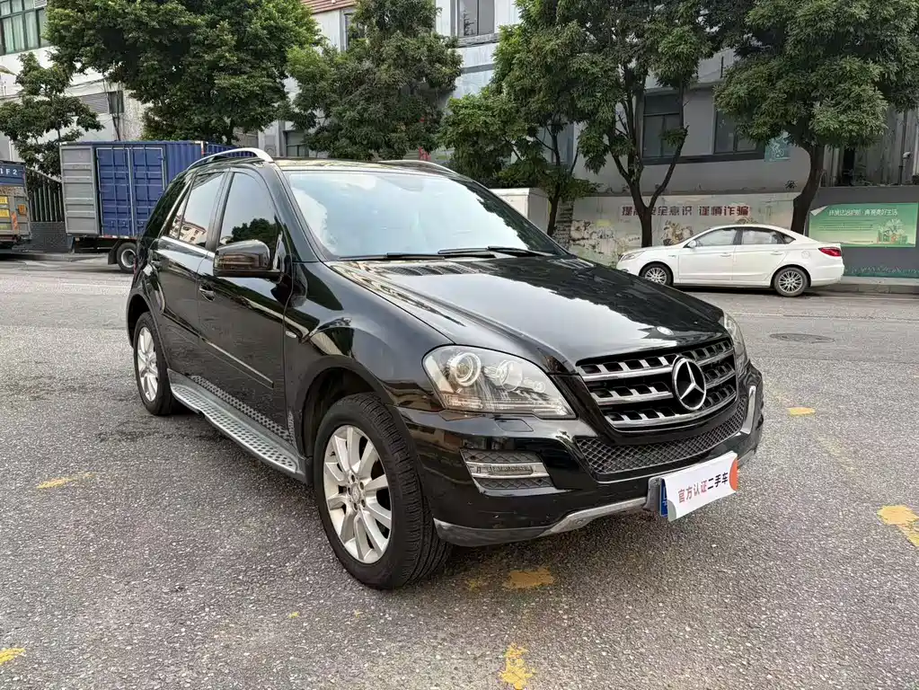 Mercedes-Benz M-Class — миниатюра 3