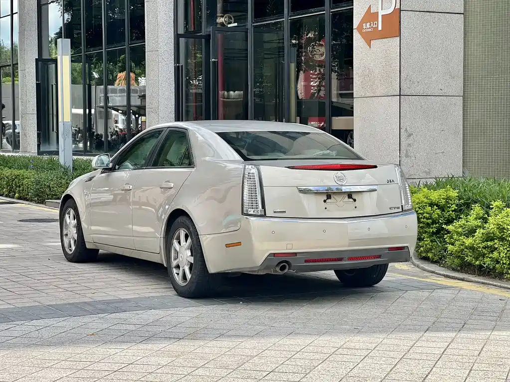 Cadillac CTS — миниатюра 5