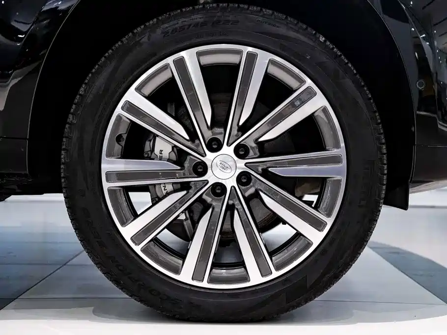 Land Rover Range Rover — миниатюра 7