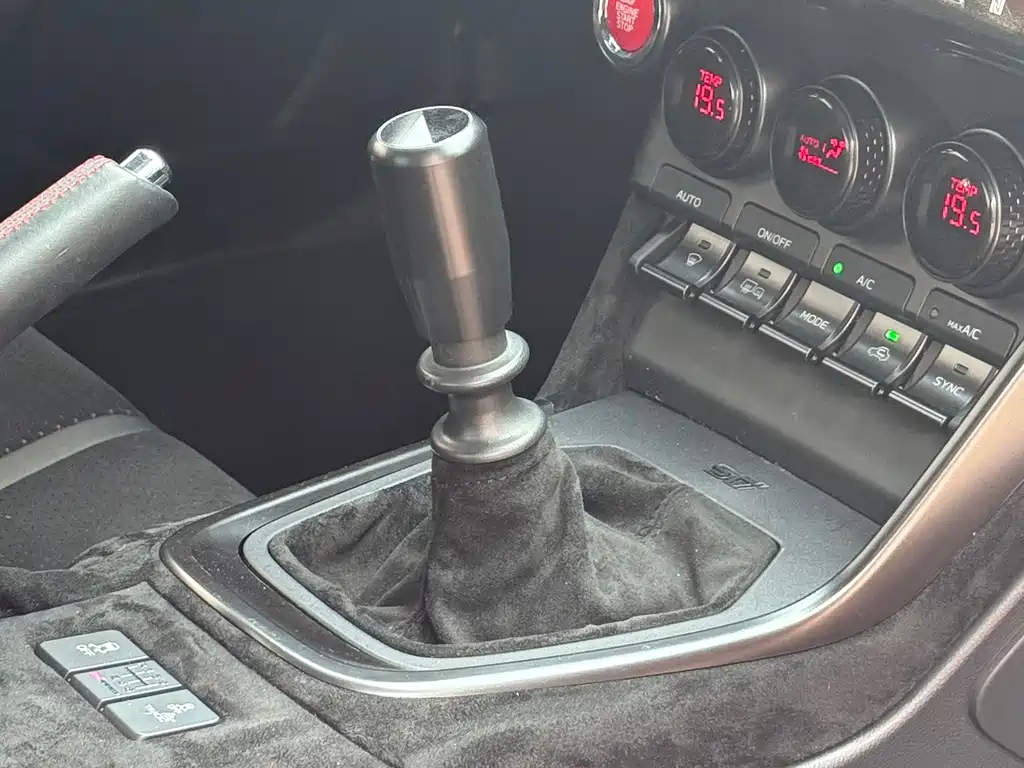 Subaru BRZ 2.4L Manual Edition EyeSight STI Sport, фото 7