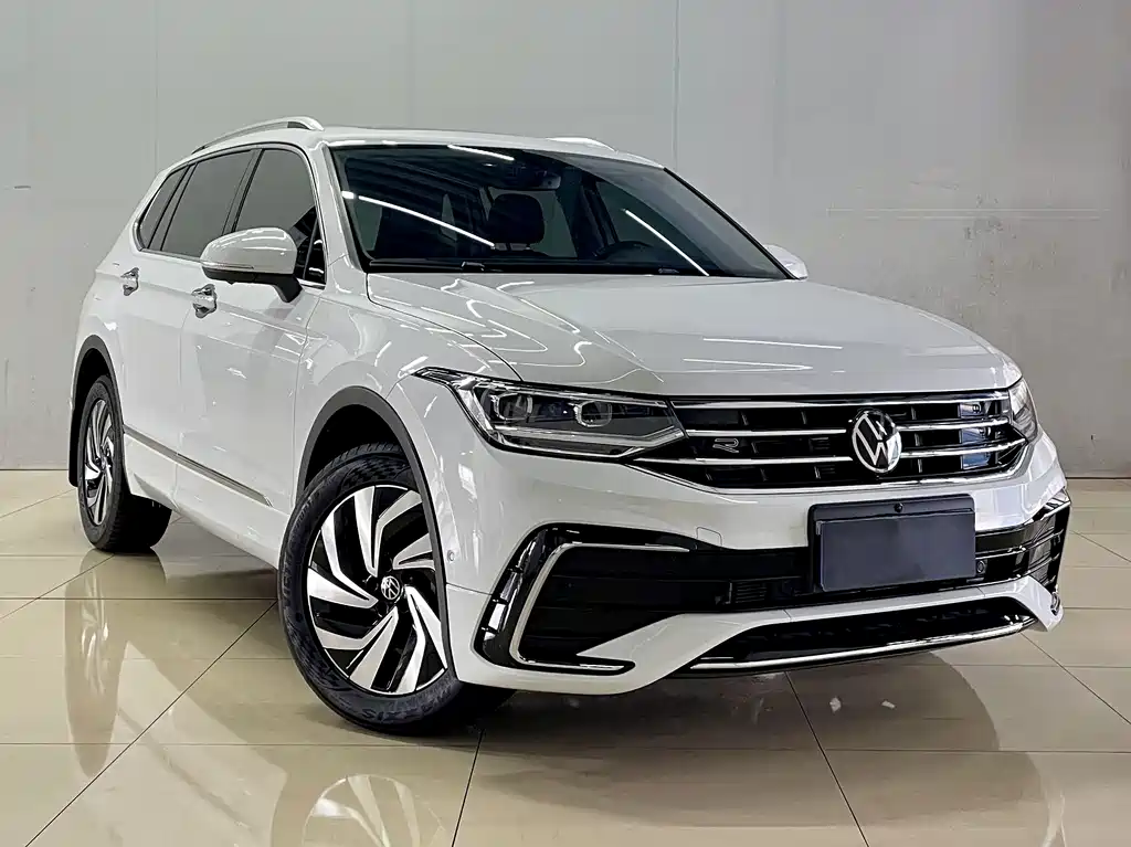 Volkswagen Tiguan L — миниатюра 3