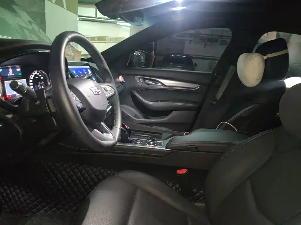 Cadillac CT5 — миниатюра 16