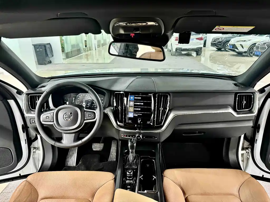 Volvo XC60 — миниатюра 5
