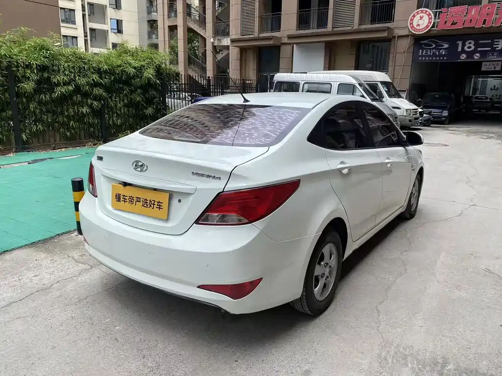 Hyundai Verna — миниатюра 4
