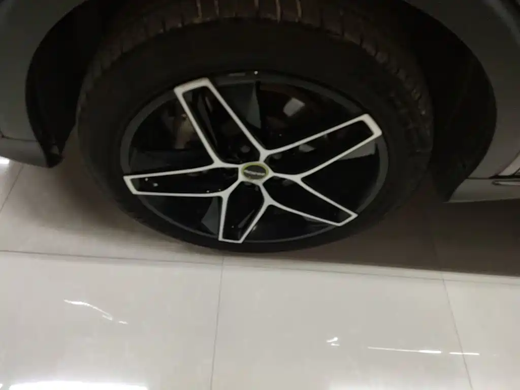 Roewe RX5 — миниатюра 23