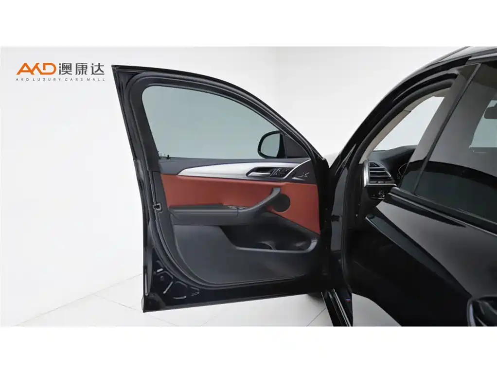BMW X4 — миниатюра 10