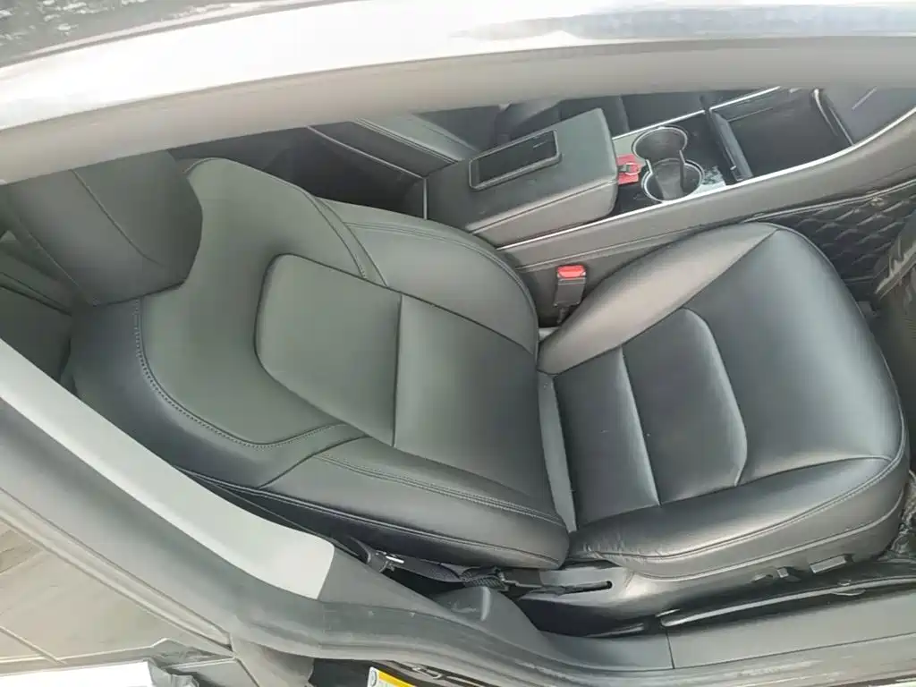 Tesla Model 3 — миниатюра 25