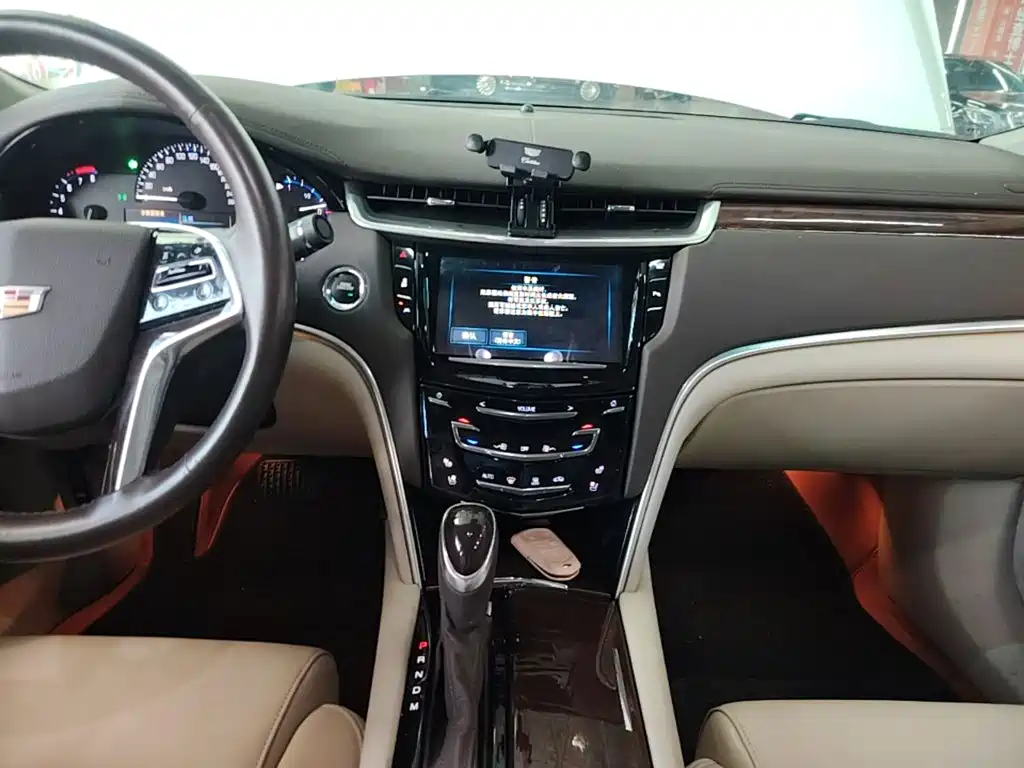 Cadillac XTS — миниатюра 13