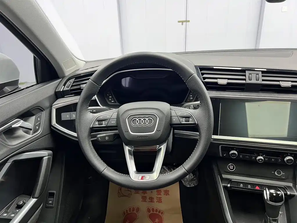 Audi Q3 Sportback — миниатюра 9