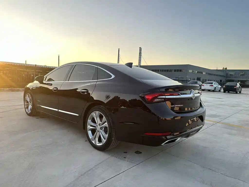 Buick LaCrosse — миниатюра 5