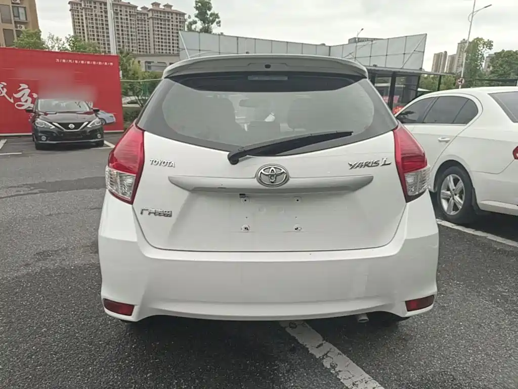 Toyota Yaris L — миниатюра 6