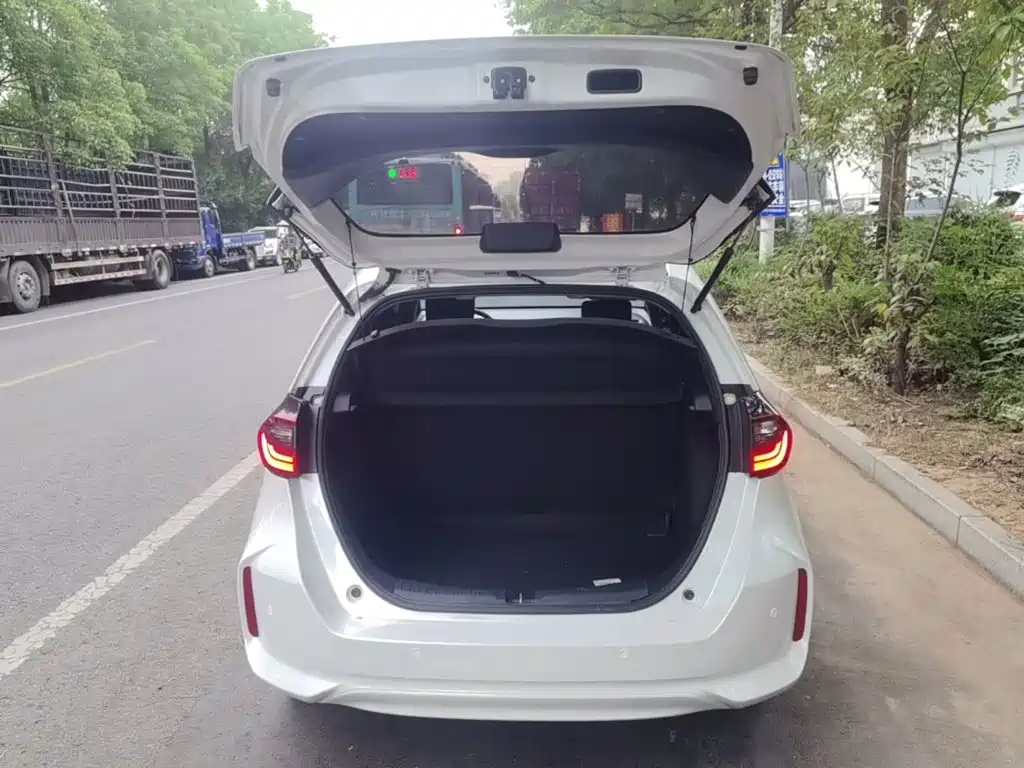 Honda Fit — миниатюра 19