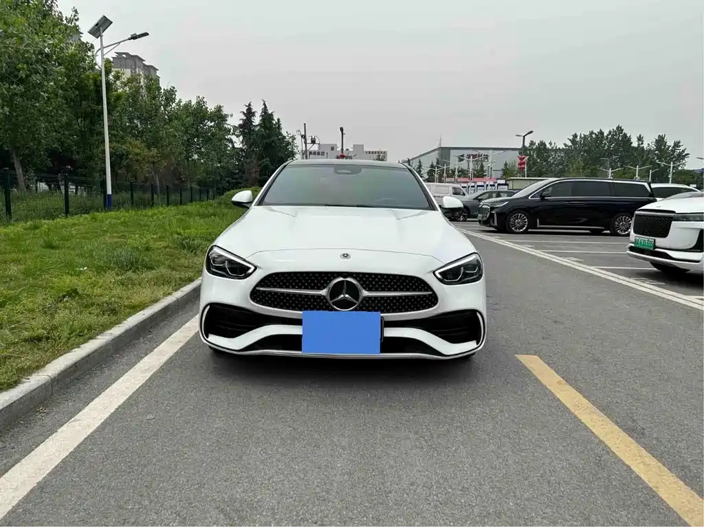 Mercedes-Benz C-Class — миниатюра 2