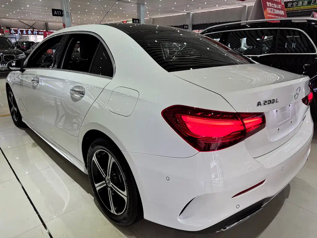 MERCEDES-BENZ A CLASS