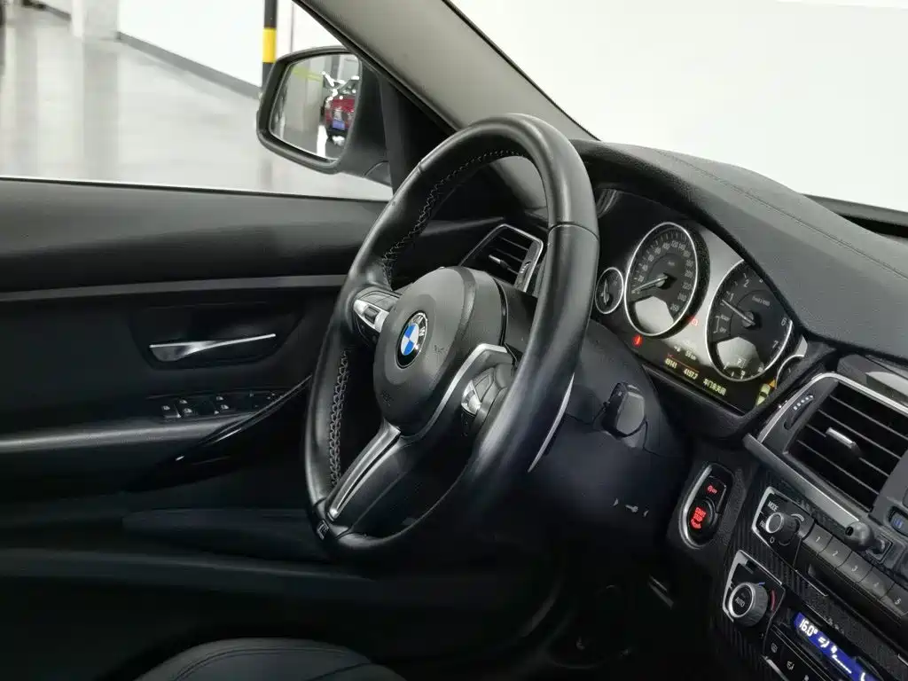 BMW 3 Series — миниатюра 22