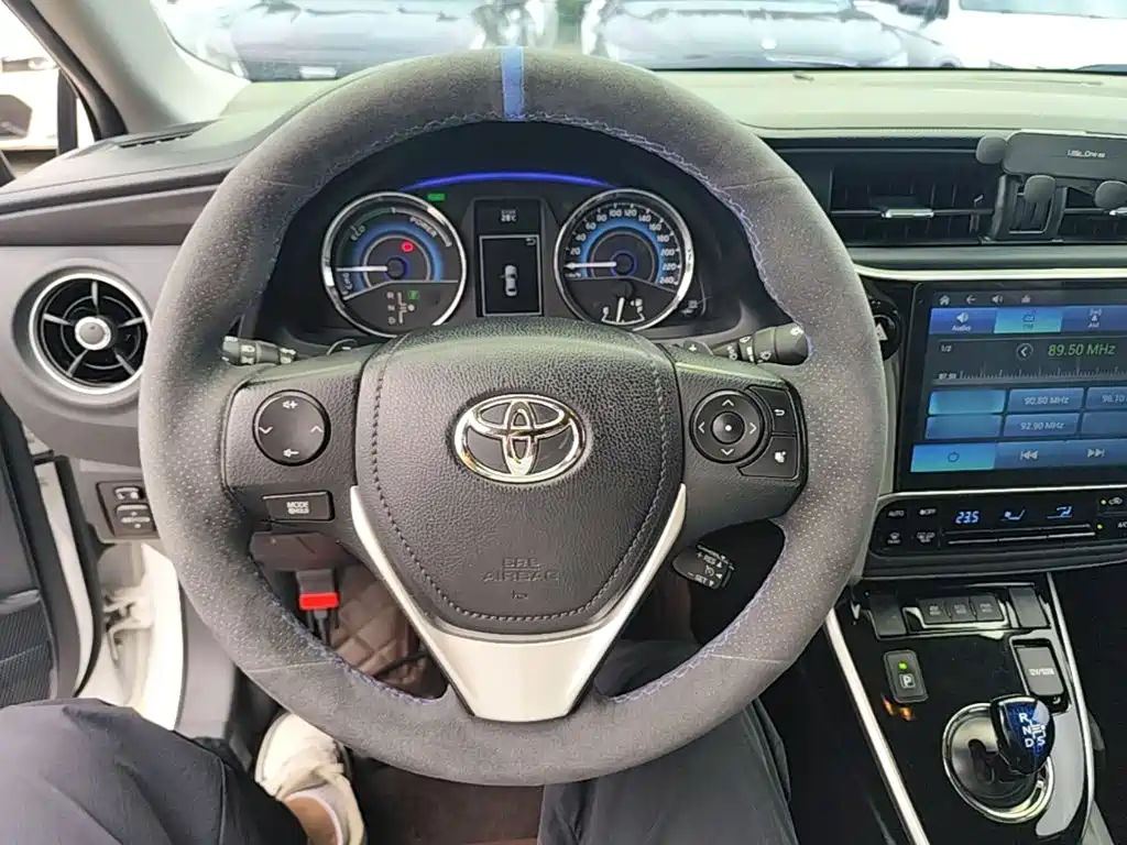 Toyota Corolla — миниатюра 11