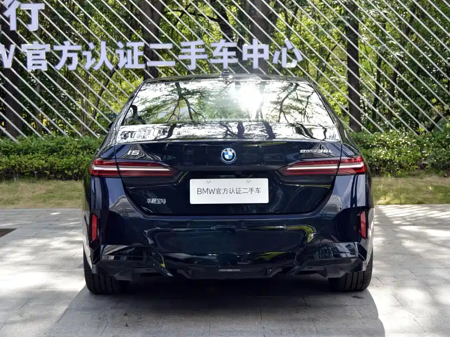 BMW i5 — миниатюра 3