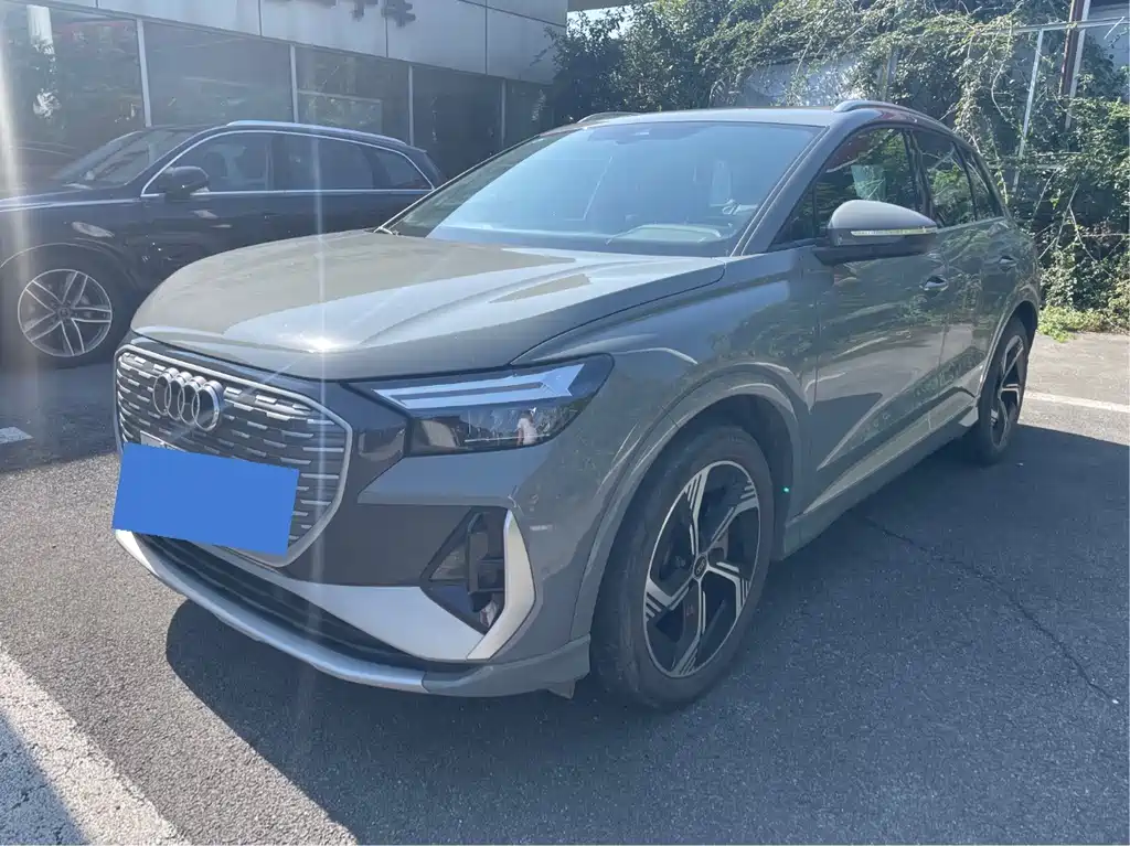 Audi Q4 e-tron — миниатюра 3