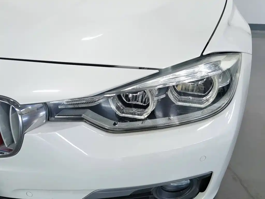 BMW 3 Series — миниатюра 7