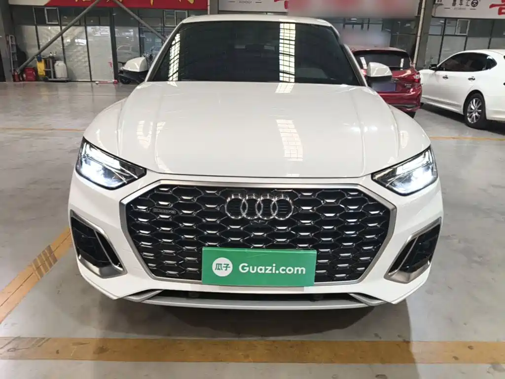 Audi Q5L Sportback — миниатюра 3