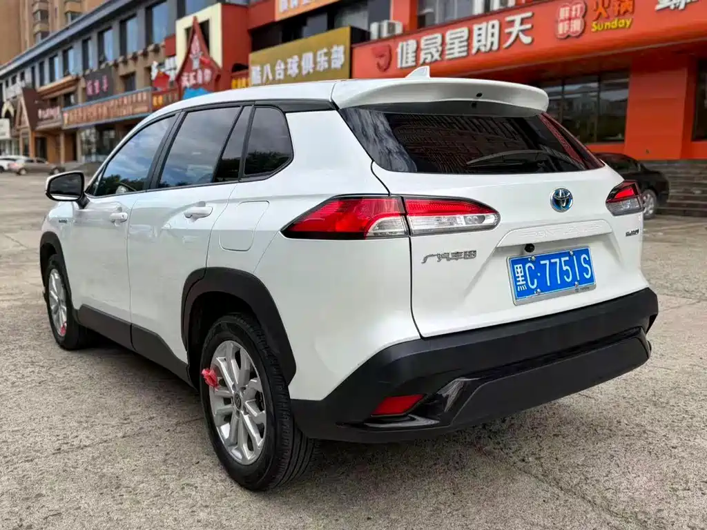 Toyota Frontlander — миниатюра 4