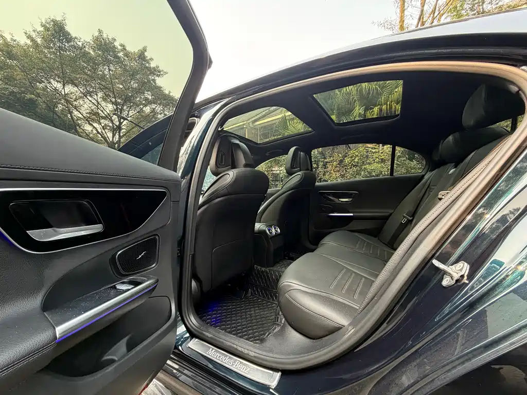 MERCEDES-BENZ C CLASS