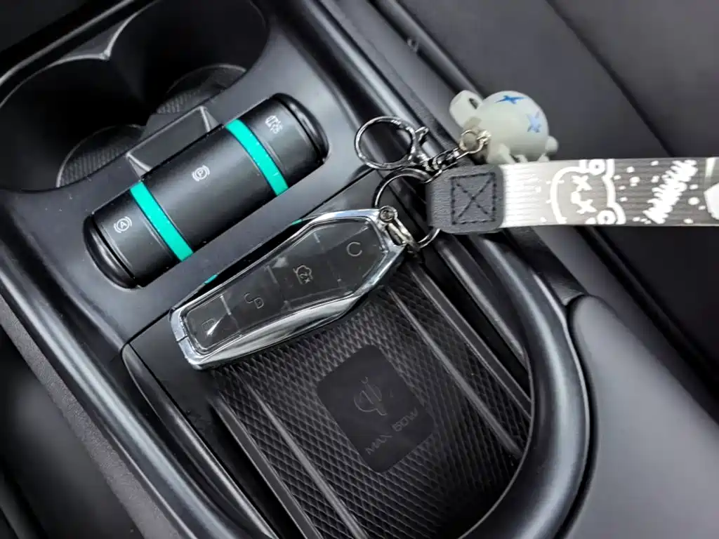 BYD Dolphin — миниатюра 9