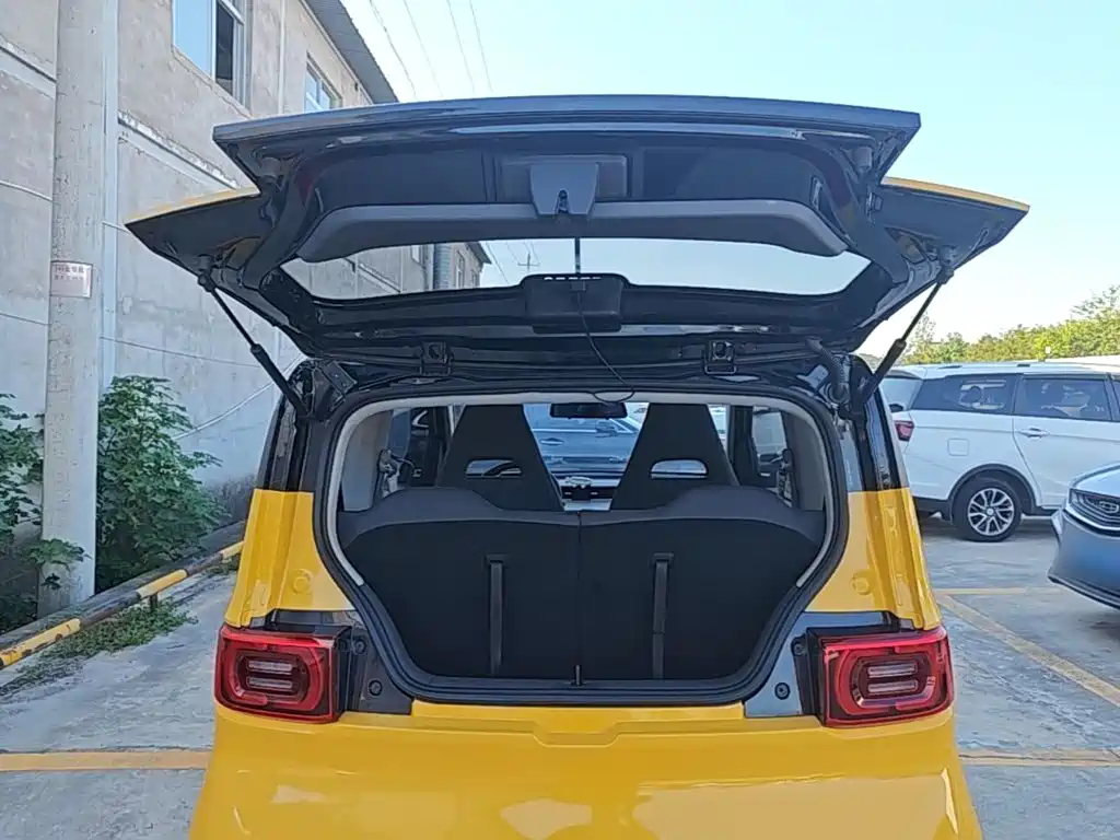 Wuling MINIEV — миниатюра 19