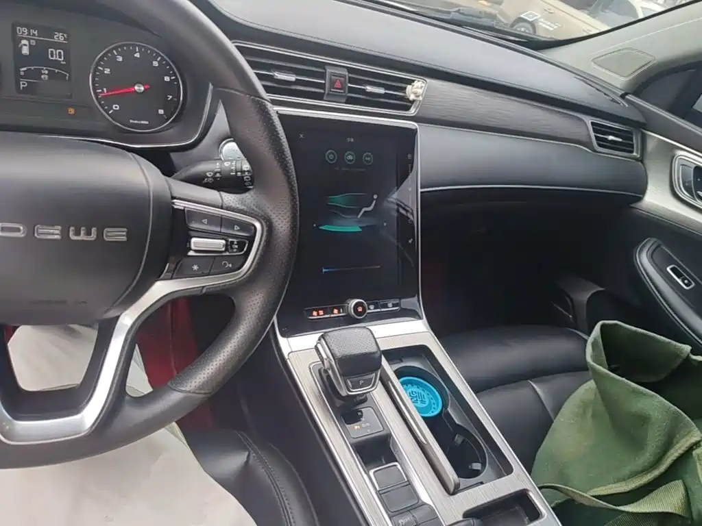Roewe RX5 — миниатюра 10
